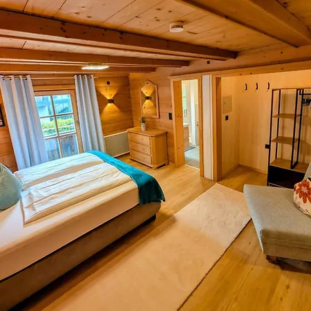 Apartment Haus Dirol *