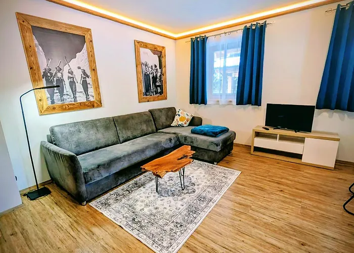 Haus Dirol Apartman *