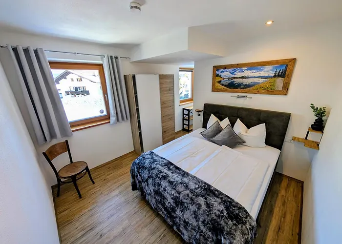 Haus Dirol Apartment